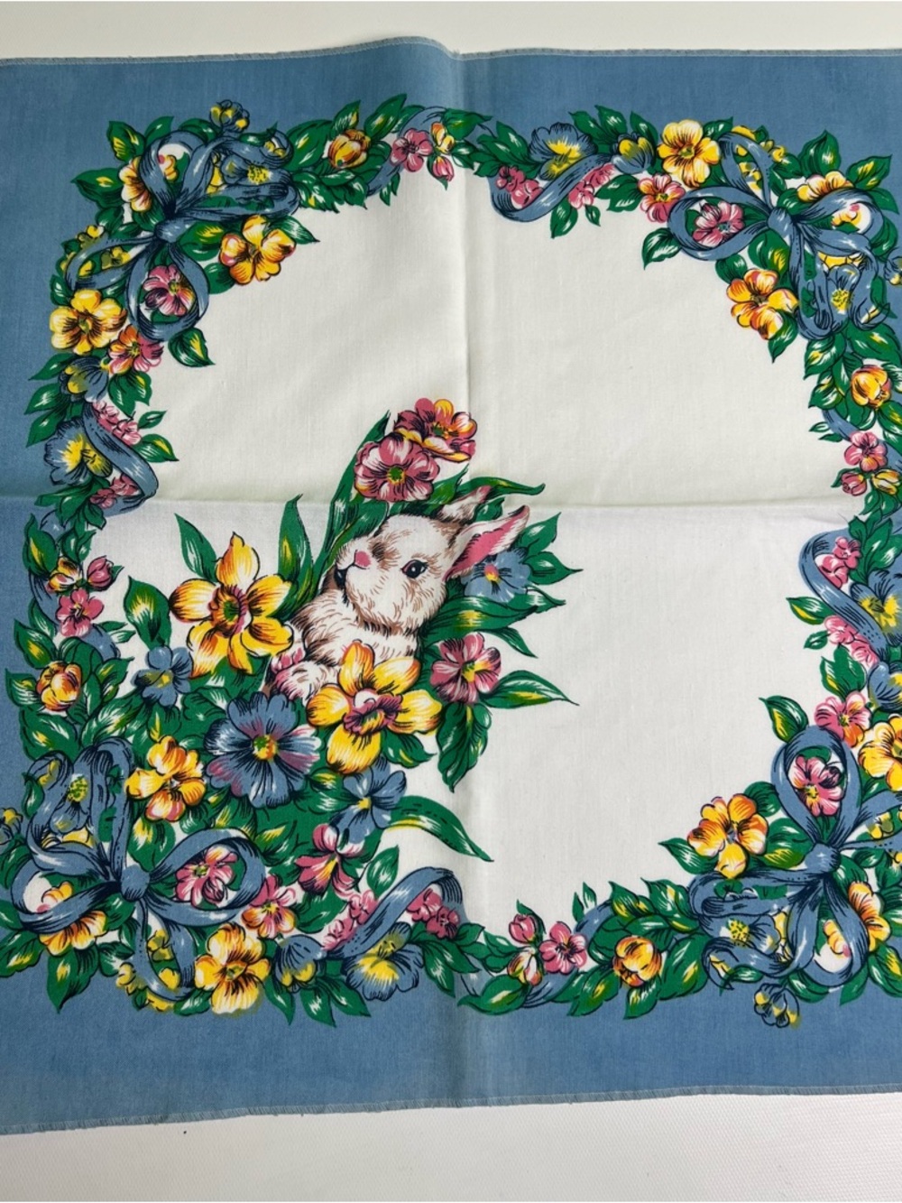 Vintage bunny spring Easter napkins 10pc
Couple have yellowing (see pictures) - Picture 12 of 12